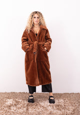 Cappotto Reversibile Raglan Toffee | Faux Suede e Pelliccia Sintetica Urbancode