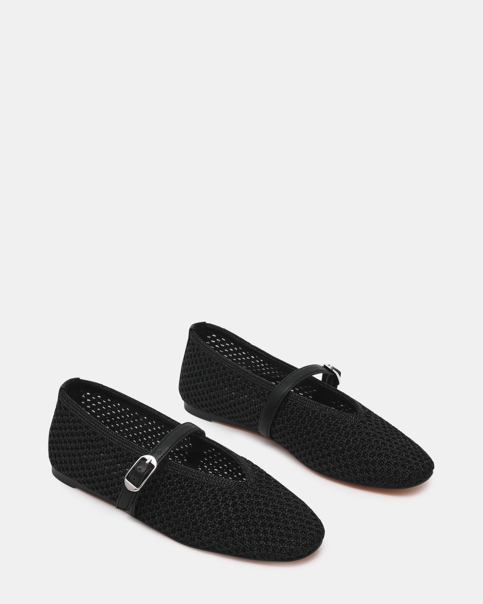 Ballerina Steve Madden Gayla Nero – Eleganza Classica con un Tocco Romantico  Descrizione Prodotto