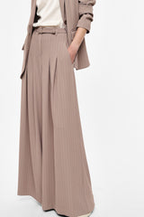 Pantaloni Palazzo Imperial a Righe con Cintura – Taglio Sartoriale e Pieghe Frontali