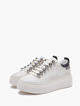 Sneaker bianca con maxi-strass, inserto pelle nera e glitter argento Emanuelle Vee
