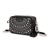 Borsa a Spalla La Carrie Solid Rettangolare in Ecopelle Nera con Borchie – Borsa Rock Chic