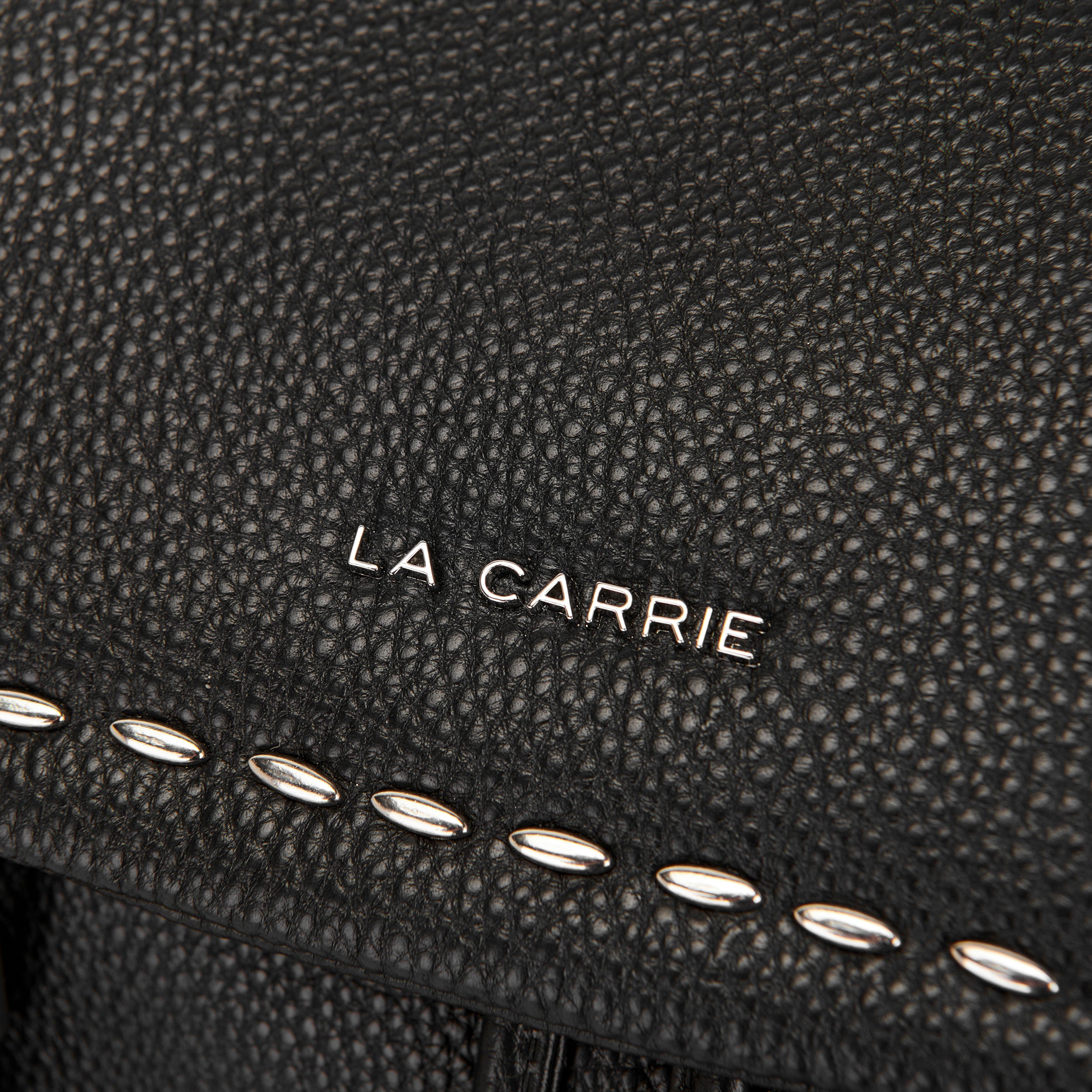 Zaino La Carrie Rock in Pelle Bottalata Nera con Borchie Silver – Zainetto con Coulisse