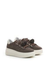 Sneakers Emanuelle Vee in Camoscio Testa di Moro con Nappine e Dettagli Gioiello