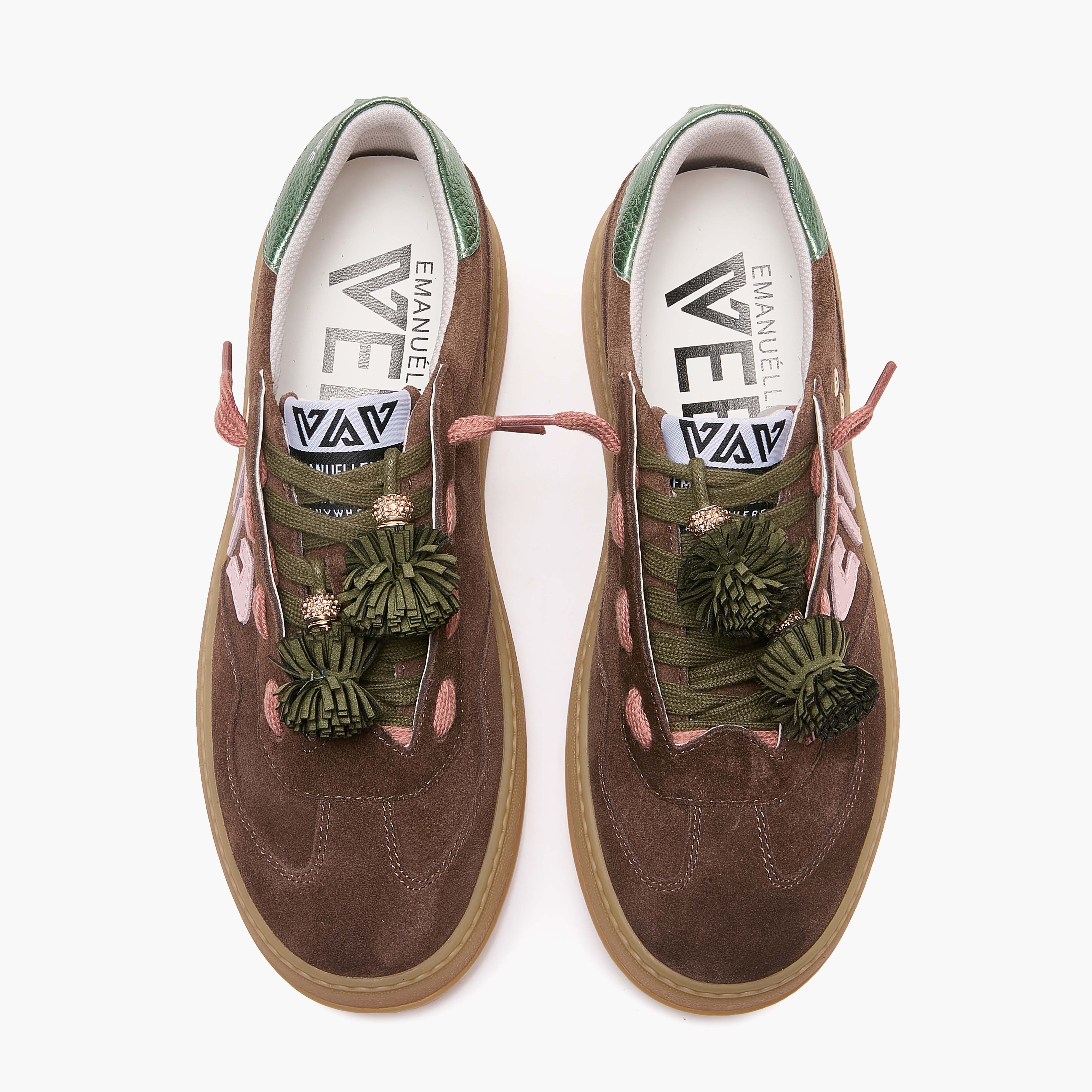 Sneakers Low-Top Donna Emanuélle Vee Pixi 105-10 – Scarpe Casual-Glam con Suola Caramello 3,5 cm e Pom Pom