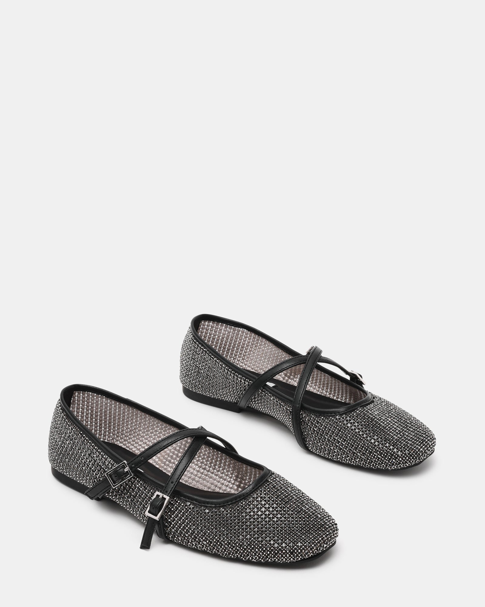 Ballerina Steve Madden Watchlist Nero – Minimalismo Chic e Comfort Quotidiano