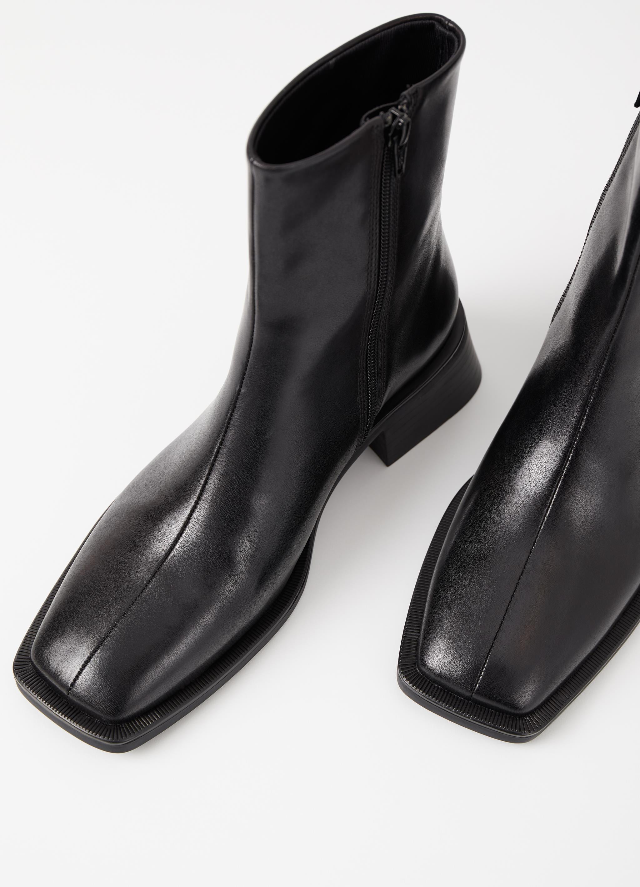 Stivaletti Donna Vagabond Blanca in Pelle Nera – Stivaletti con Punta Squadrata e Tacco 47 mm