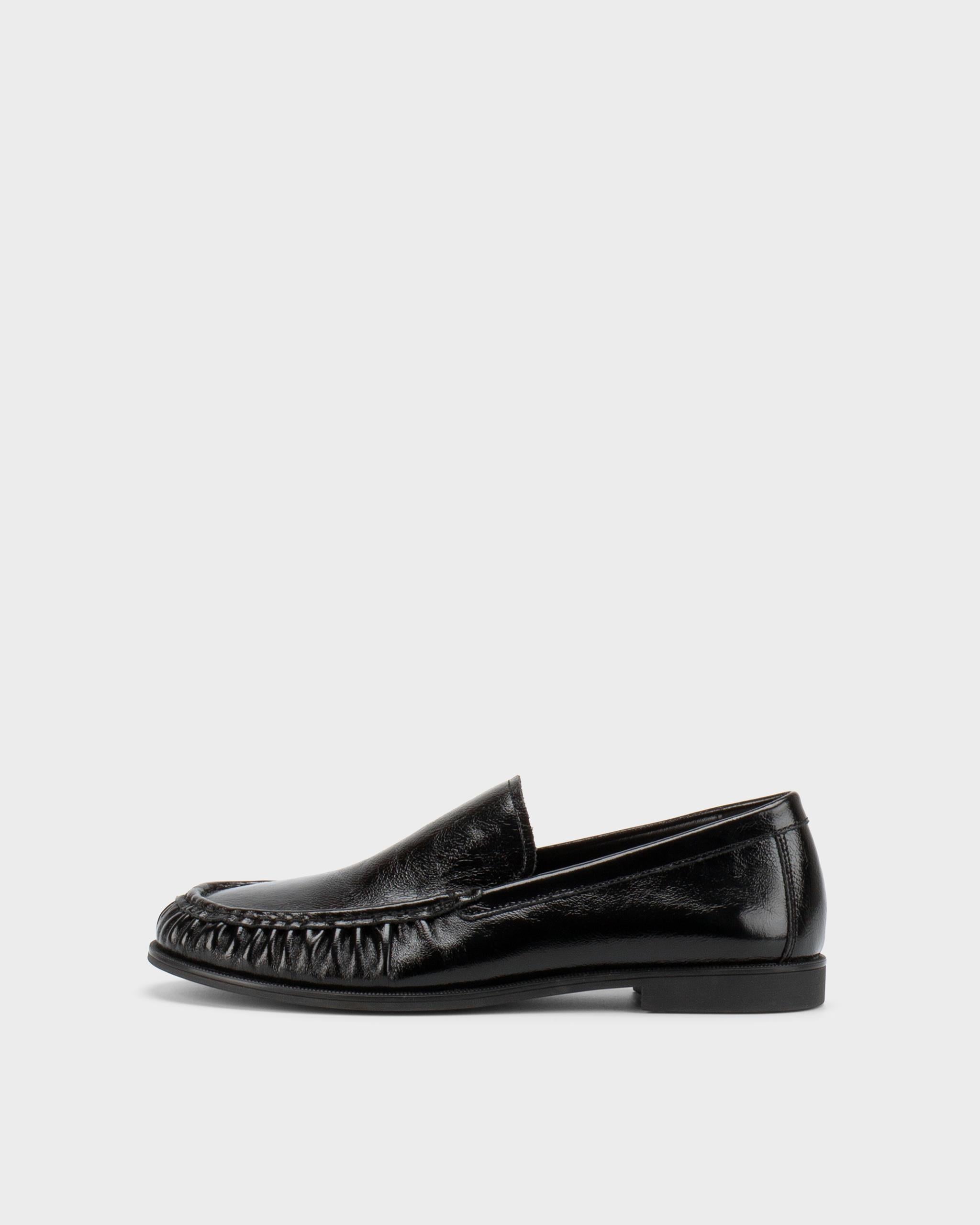 Mocassini Donna Vagabond Brandi in Pelle Verniciata Nera – Loafers Bassi con Punta Arricciata