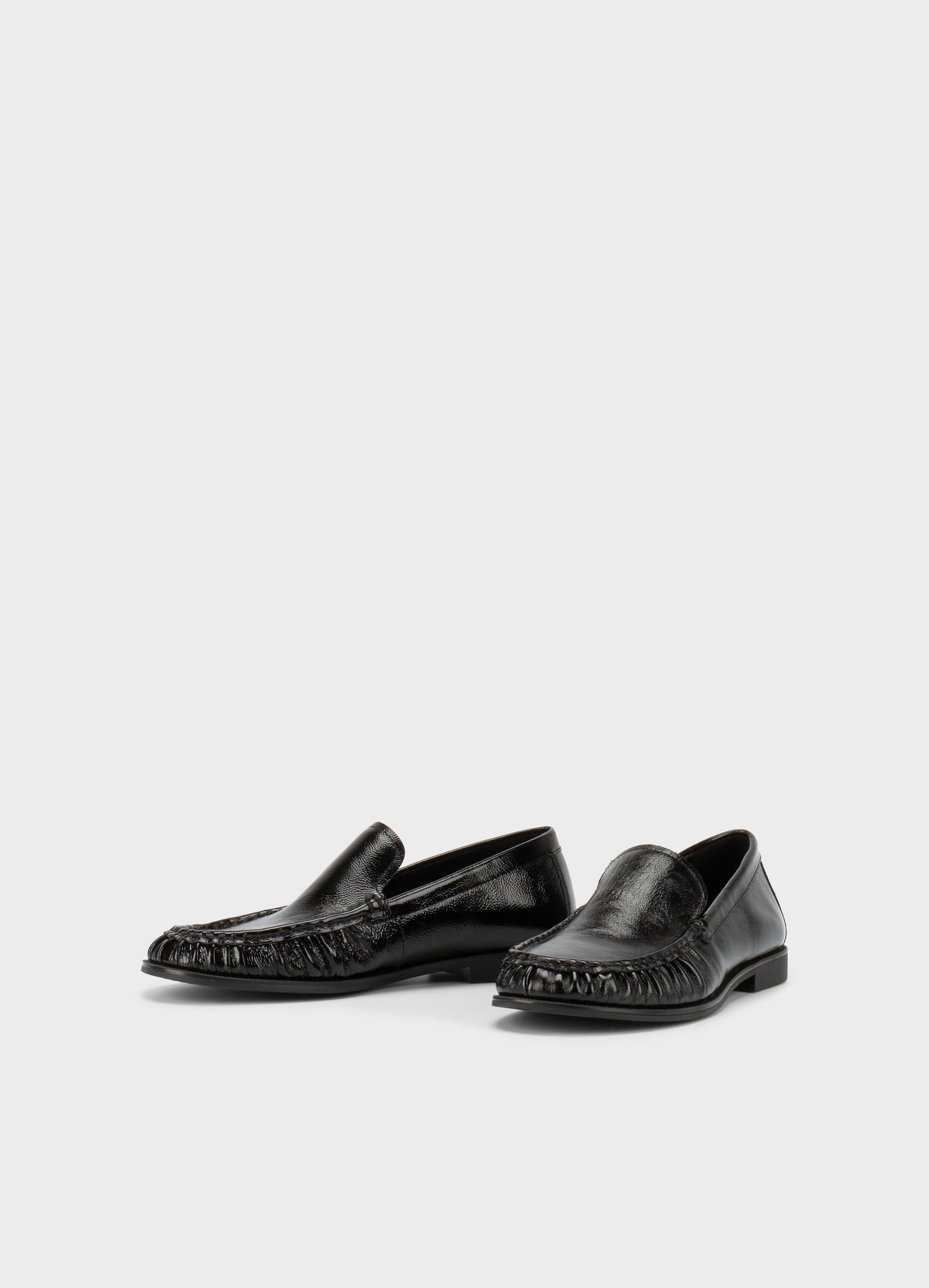 Mocassini Donna Vagabond Brandi in Pelle Verniciata Nera – Loafers Bassi con Punta Arricciata