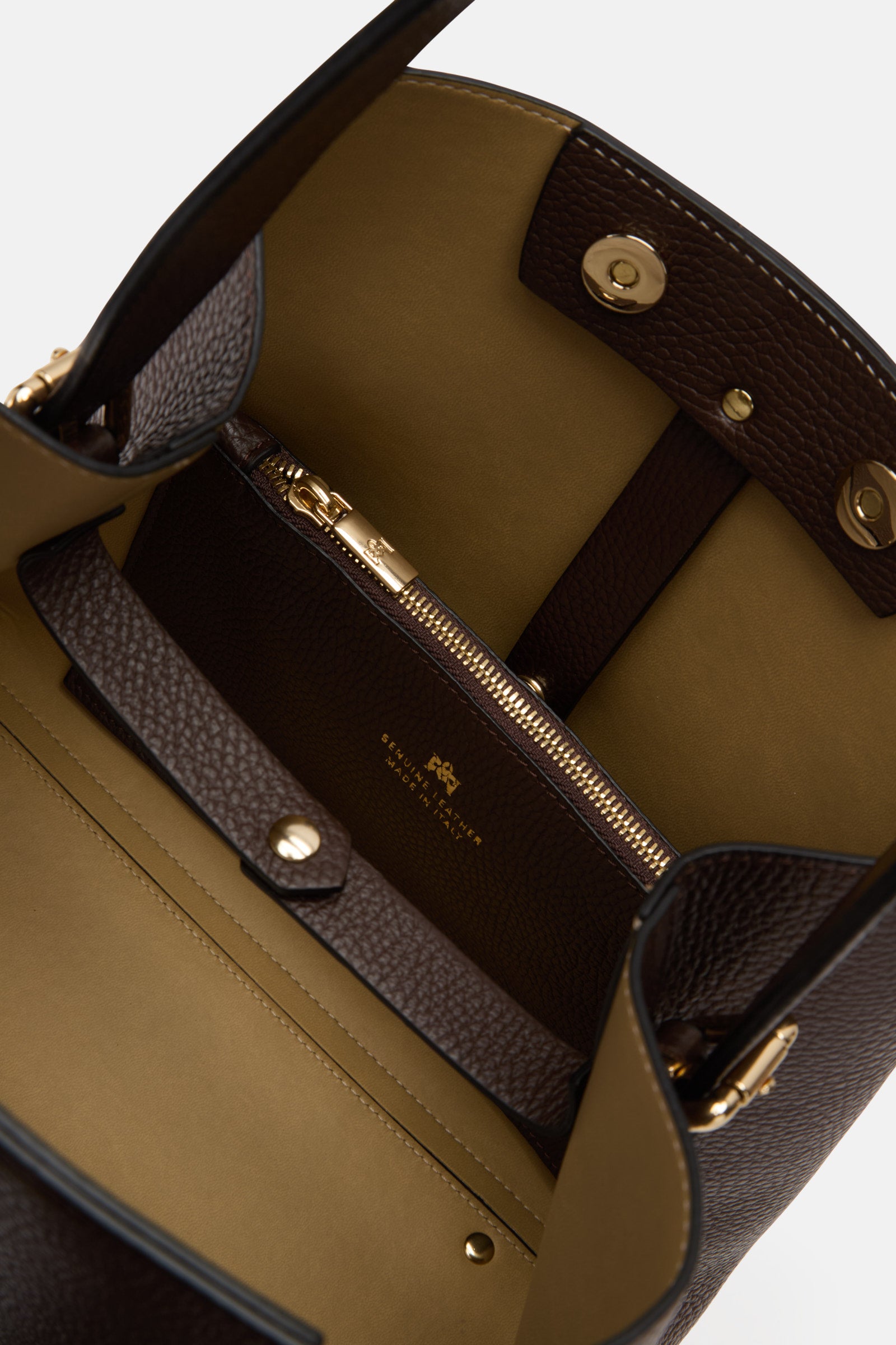 Cuoieria Fiorentina Candy Bucket 1618 | Borsa Secchiello in Pelle Marrone testa di moro Made in Italy