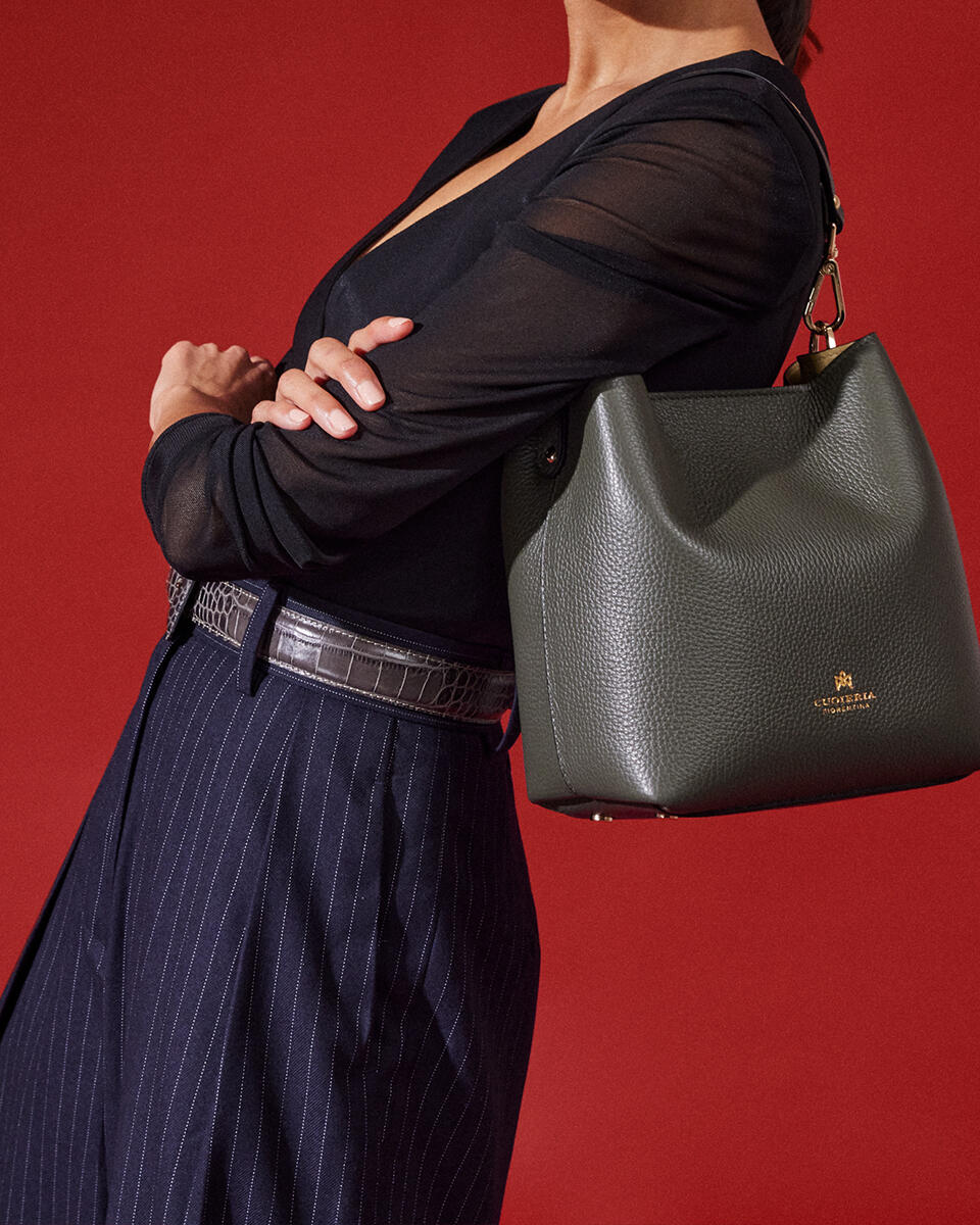 Cuoieria Fiorentina Alice Small Bucket – Secchiello in Pelle Nera Palmellata