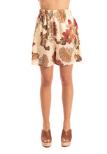 Carica l&#39;immagine nel visualizzatore di Gallery, Short in twill champagne stampa floreale Gaelle Paris