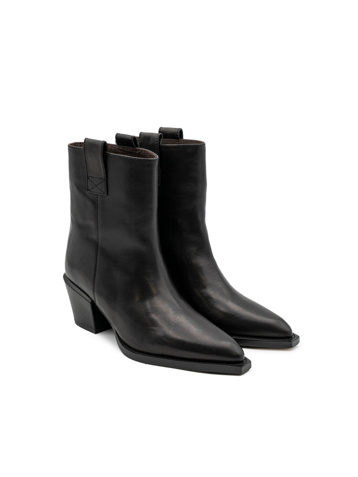 Stivaletti Tronchetti Donna Paloma Barceló Bertha Nappalux Black – Tronchetti a Punta in Pelle Nera con Tacco 6,5 cm