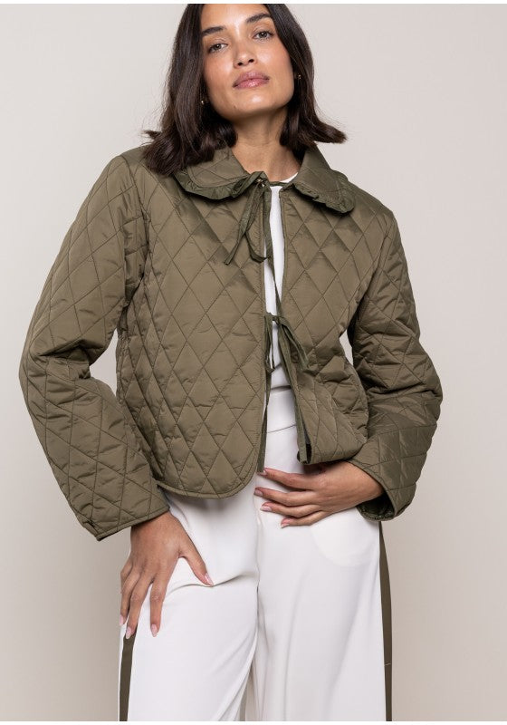 Giubbotto Trapuntato Lokita Milano Verde – Stile Dinamico con Colletto a Coulisse