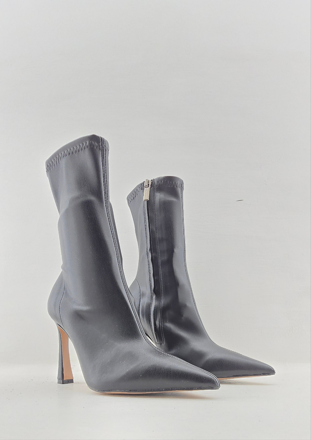 Tronchetto calzino in ecopelle stretch nera Bianca Di (Copia)