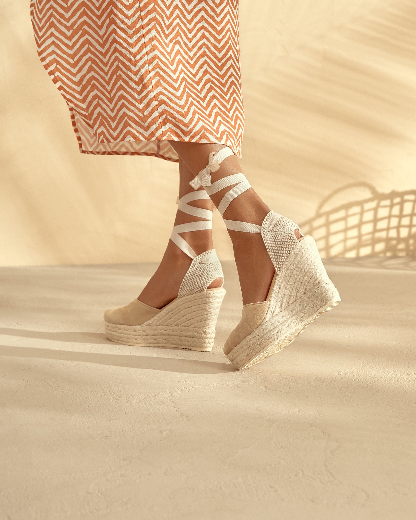 Zeppa in camoscio champagne beige Manebì