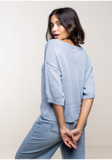 Maglia Over Lokita a Pipistrello – Filo Lamé e Color Cielo