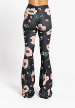 Carica l&#39;immagine nel visualizzatore di Gallery, Pantalone Flared Rendal a fiori Aniye By