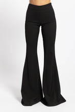 Carica l&#39;immagine nel visualizzatore di Gallery, Pantalone Flared Loren nero Aniye By
