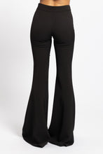 Carica l&#39;immagine nel visualizzatore di Gallery, Pantalone Flared Loren nero Aniye By