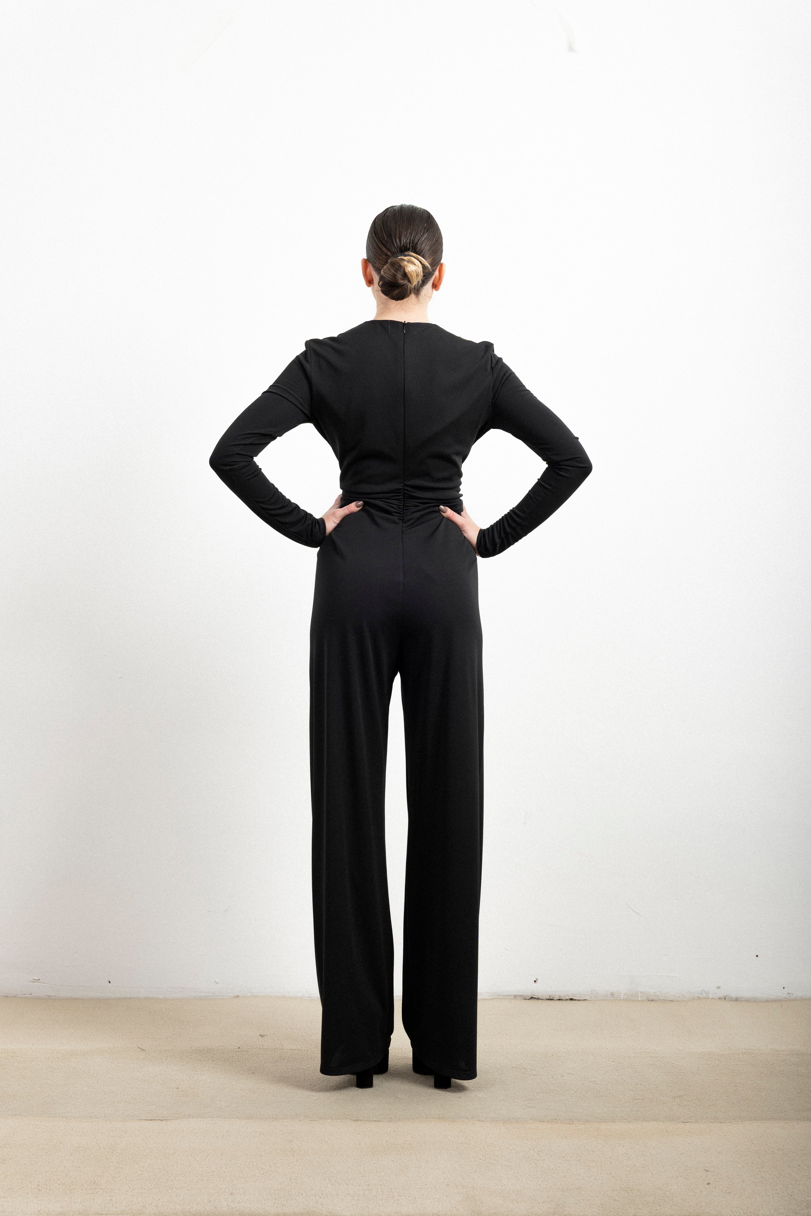 Tuta Lunga Donna Imperial Y583MJZ – Jumpsuit Elegante con Scollo a V e Cut-Out con Fibbia