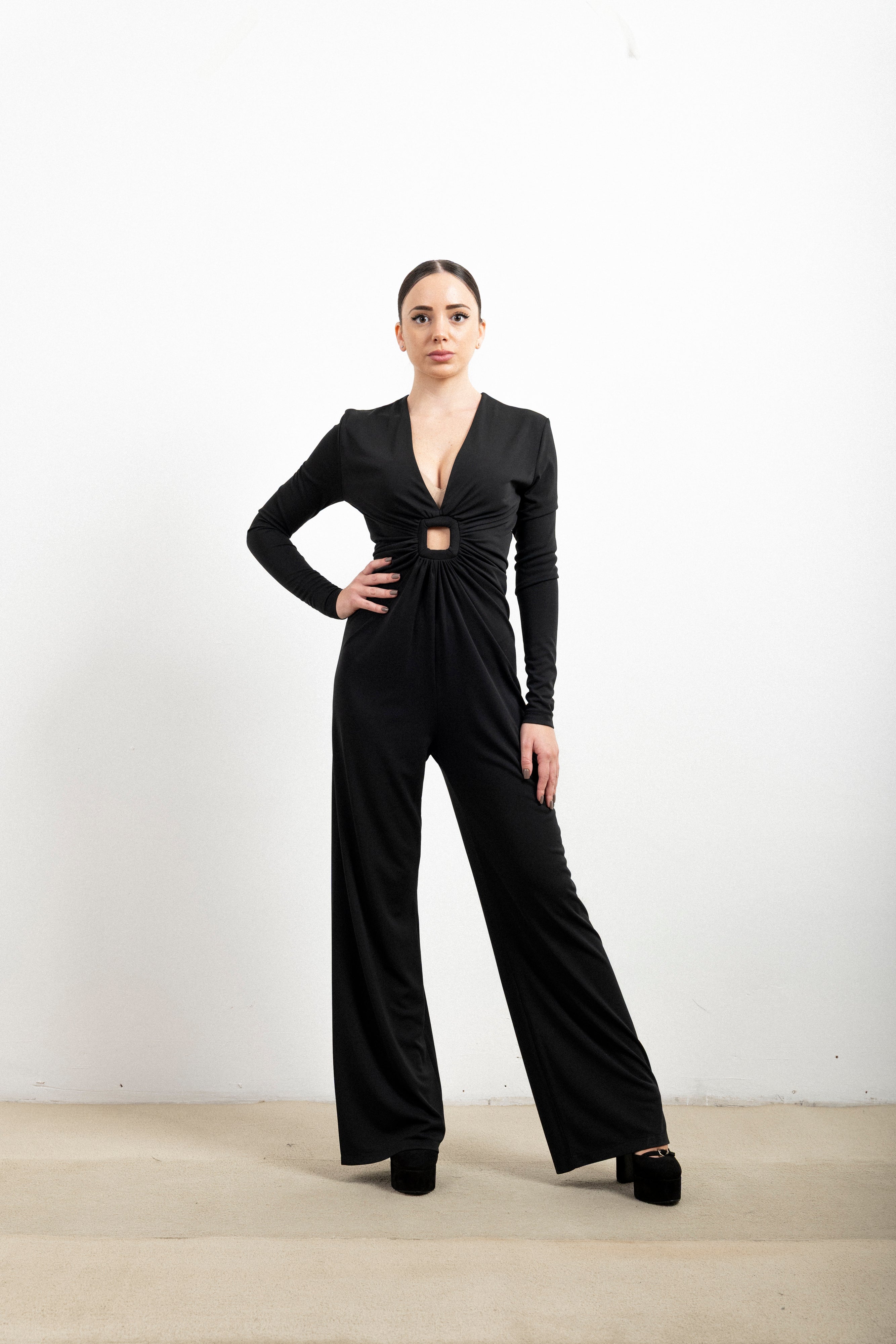 Tuta Lunga Donna Imperial Y583MJZ – Jumpsuit Elegante con Scollo a V e Cut-Out con Fibbia