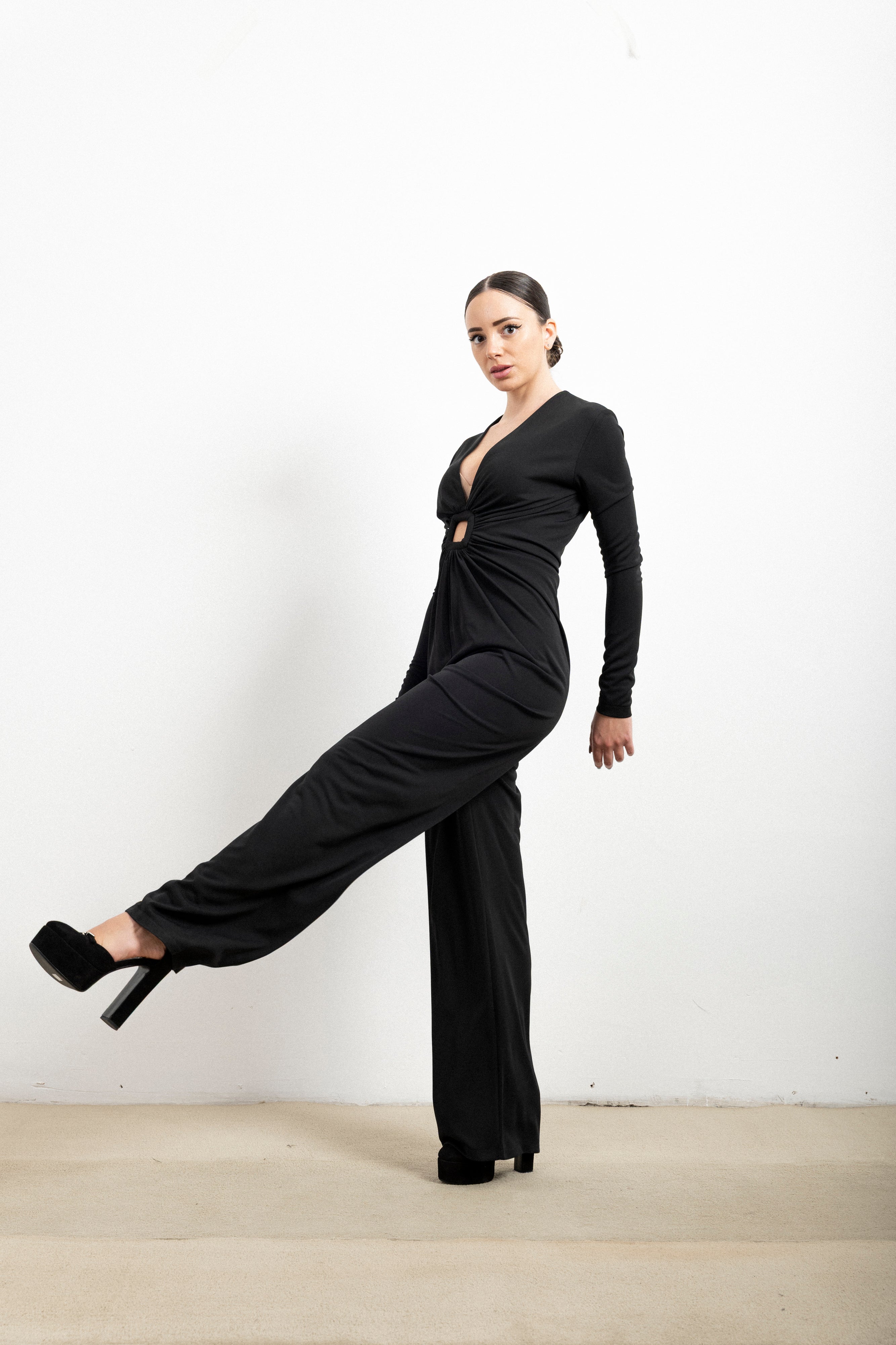 Tuta Lunga Donna Imperial Y583MJZ – Jumpsuit Elegante con Scollo a V e Cut-Out con Fibbia