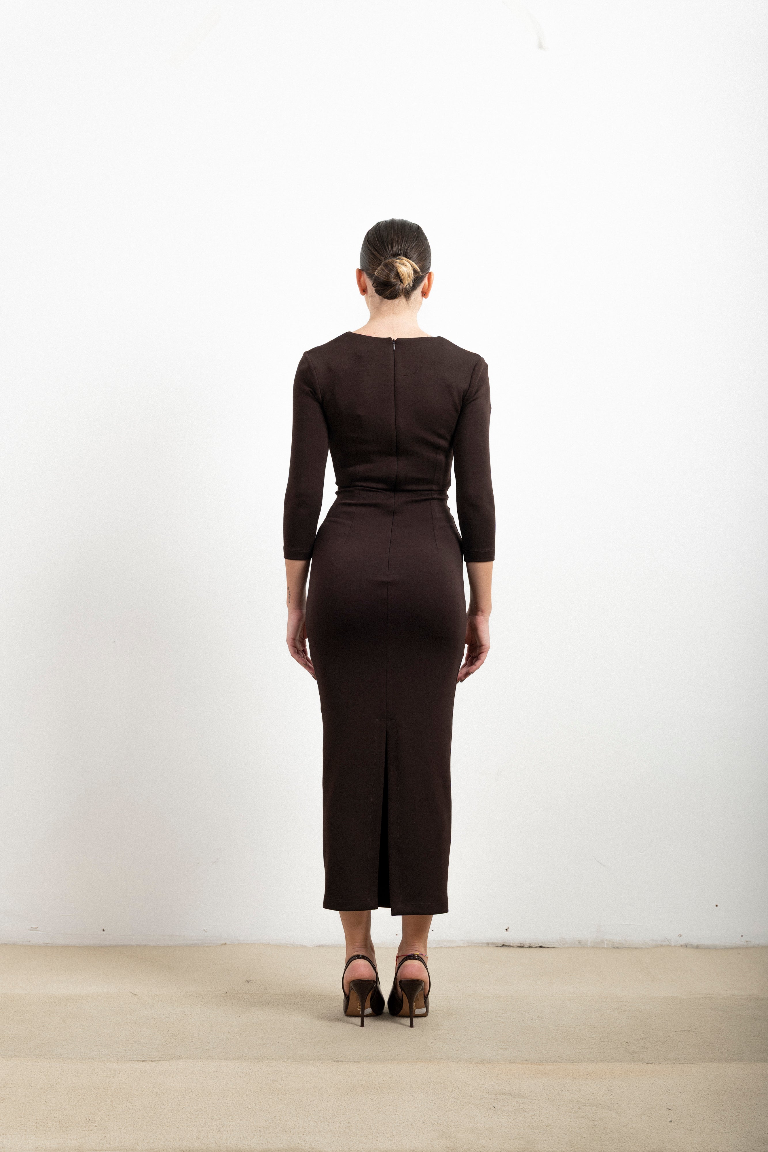 Abito Midi Donna Silence Limited Dakota Testa di Moro – Vestito Elasticizzato con Scollo a Cuore
