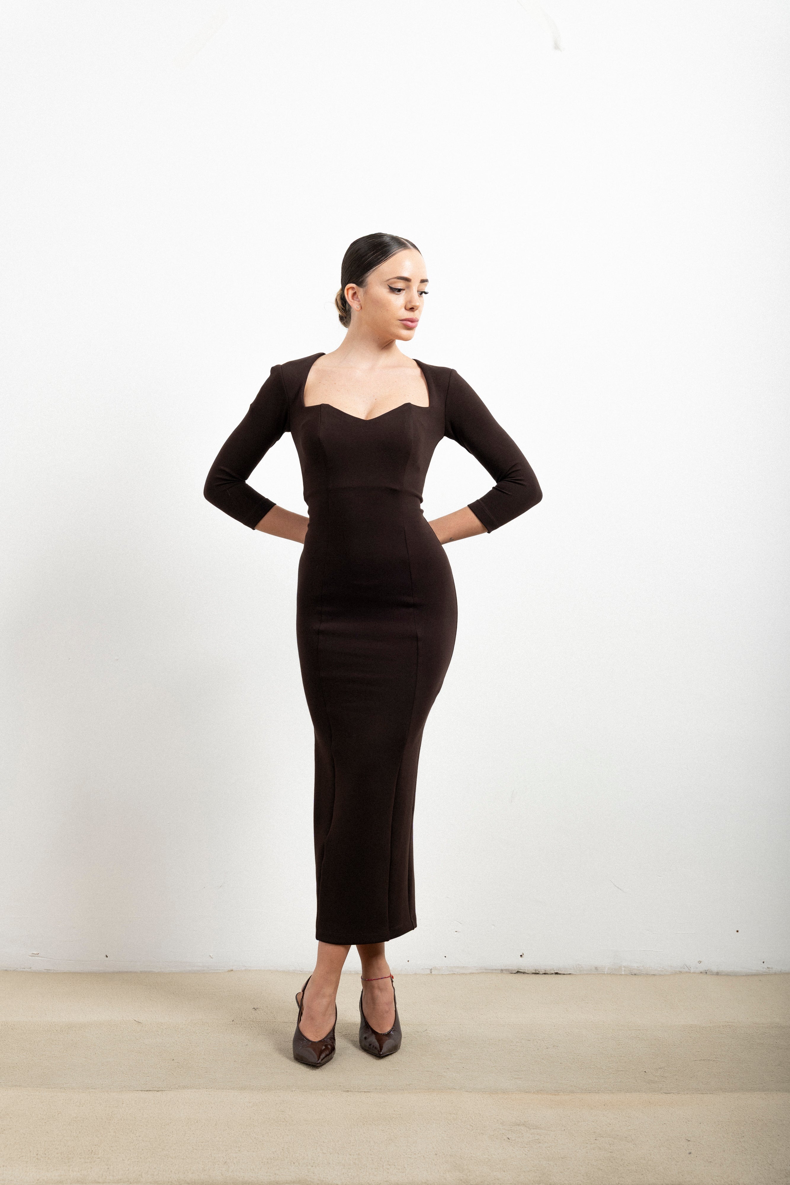 Abito Midi Donna Silence Limited Dakota Testa di Moro – Vestito Elasticizzato con Scollo a Cuore