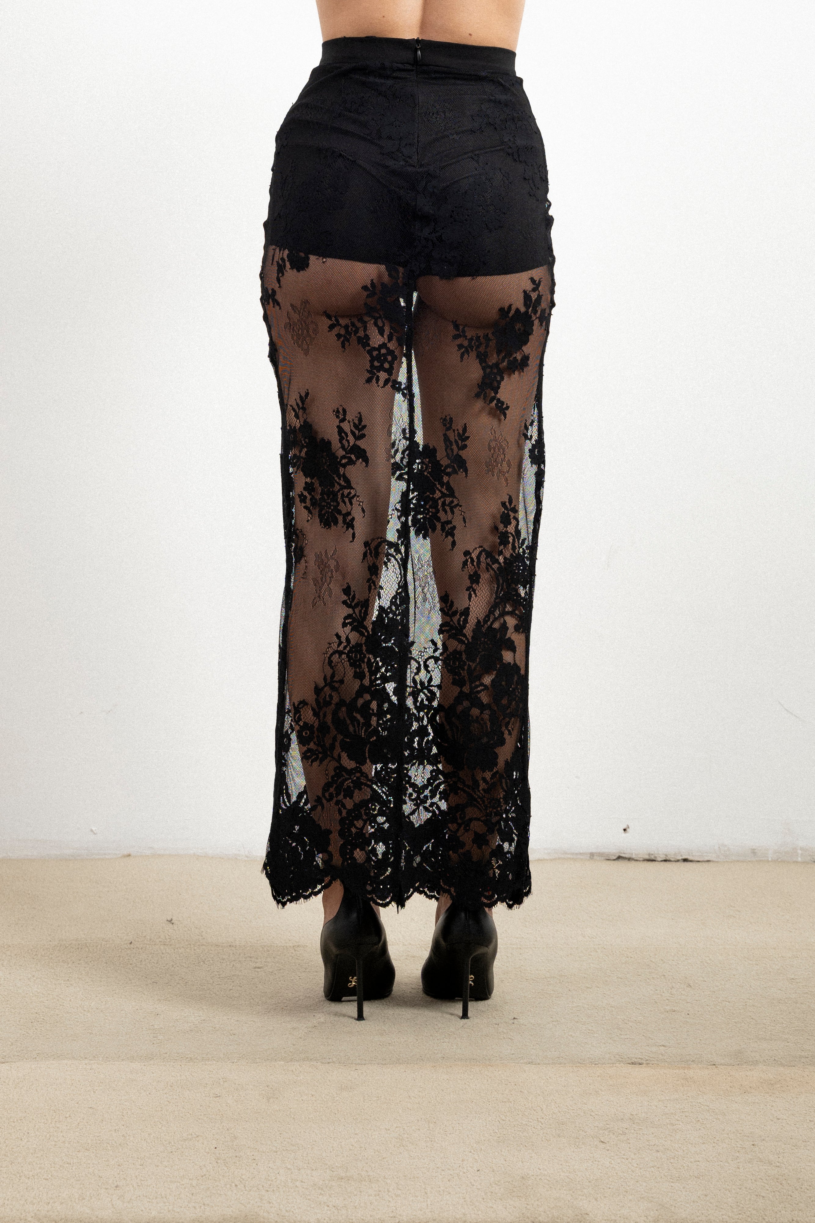 Gonna Lunga Donna Silence Limited Nara in Pizzo Nero – Gonna Trasparente con Culotte Integrata