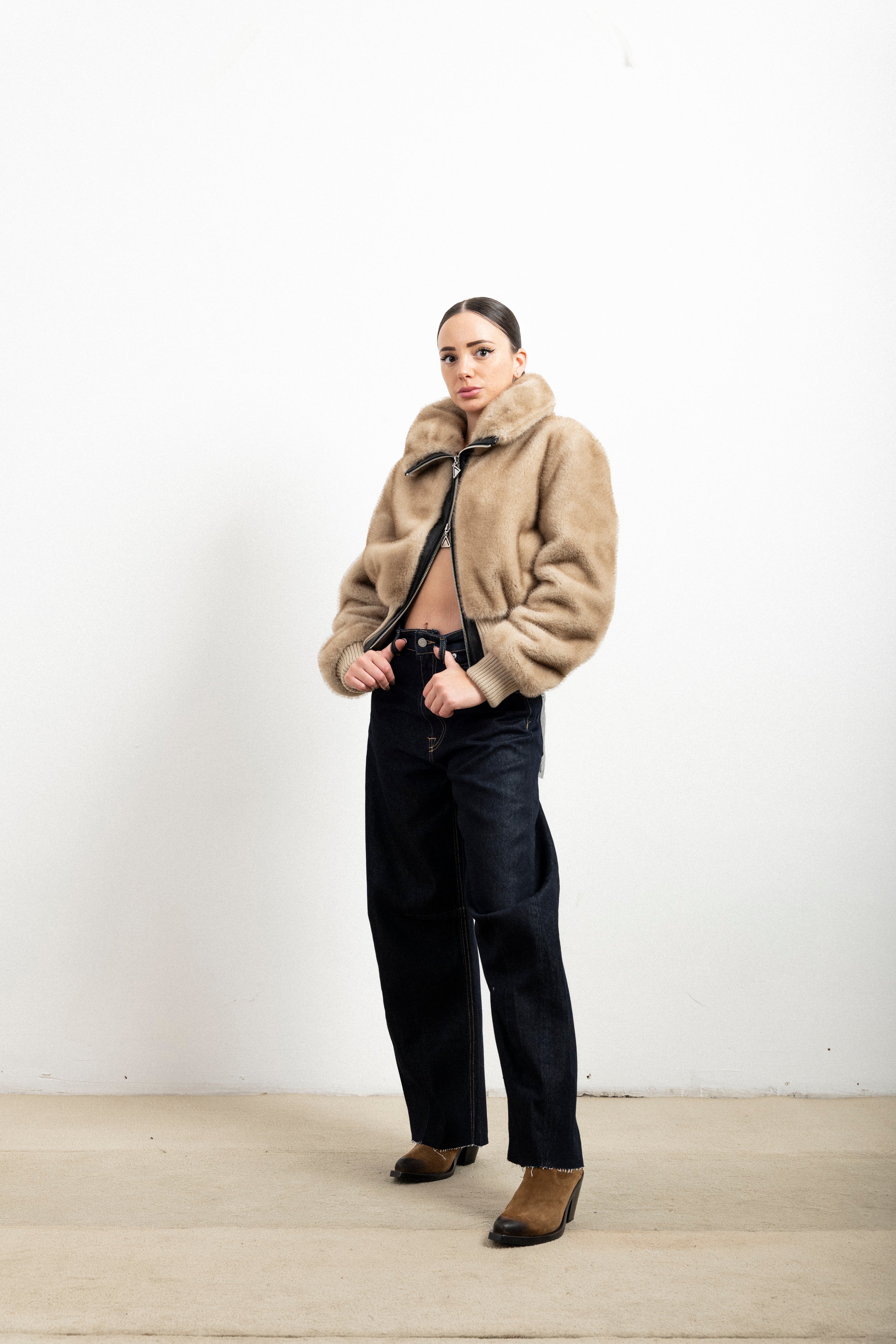 Giubbino Bomber Donna Silence Limited SCP05 in Ecopelliccia Visone – Bomber Corto Caldo e Avvolgente