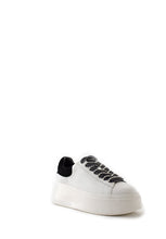 Carica l&#39;immagine nel visualizzatore di Gallery, Sneaker Moby bianca e nera Ash