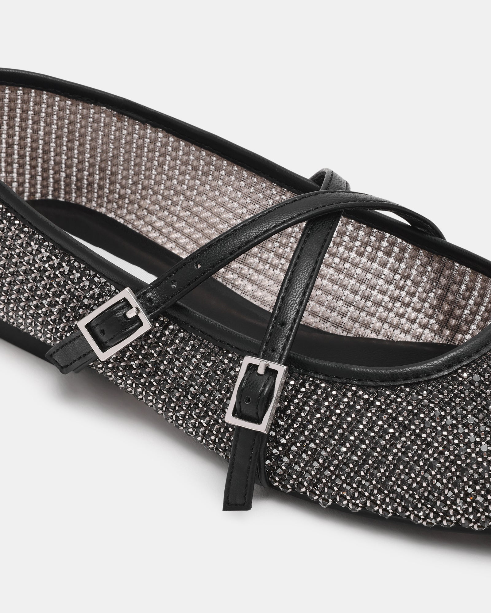 Ballerina Steve Madden Watchlist Nero – Minimalismo Chic e Comfort Quotidiano