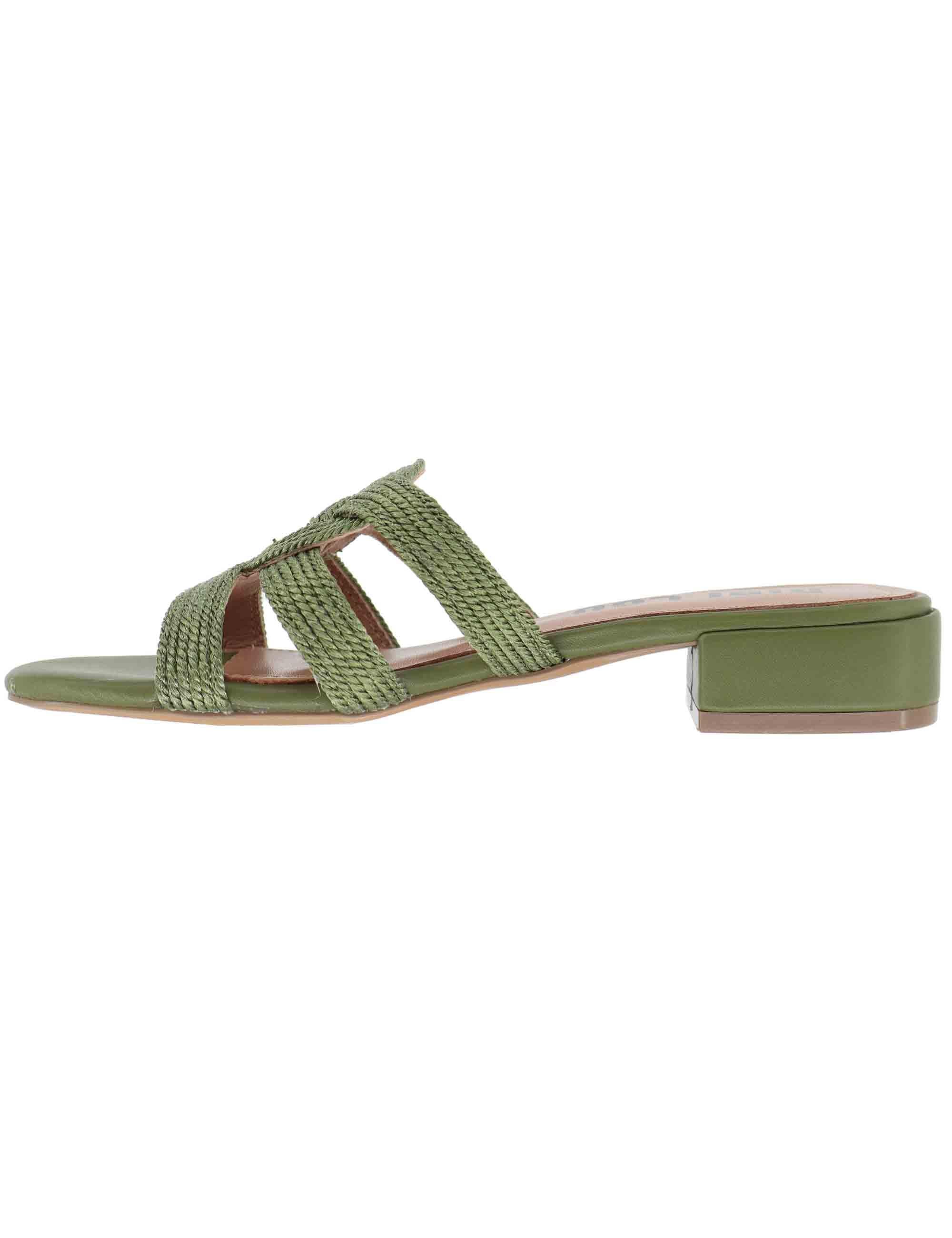 Ciabatta tacco basso verde fascia intrecciata Bibi Lou