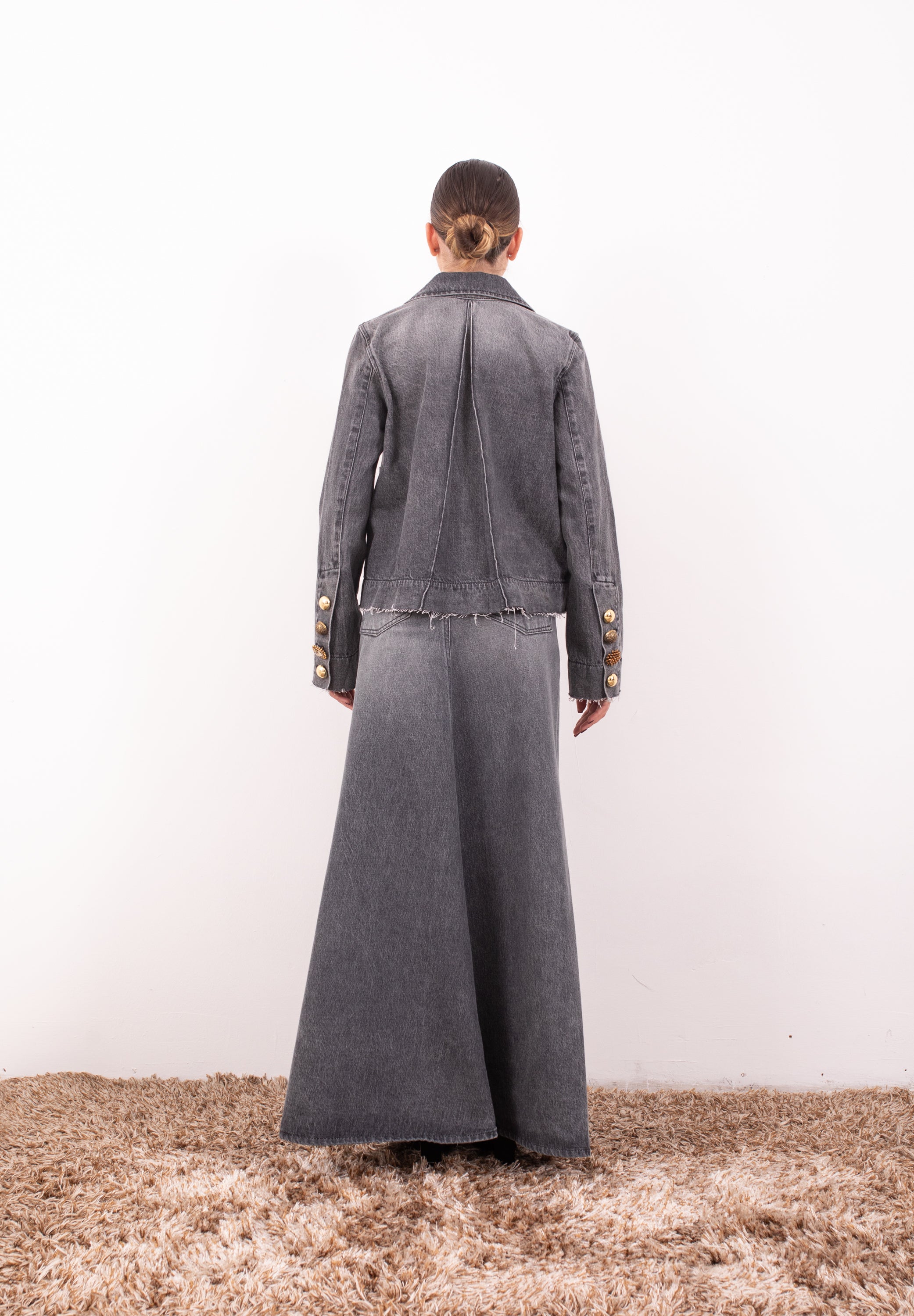 Giacca Vicolo in denim nero – Giacca Crop Grigia con Bottoni Gioiello