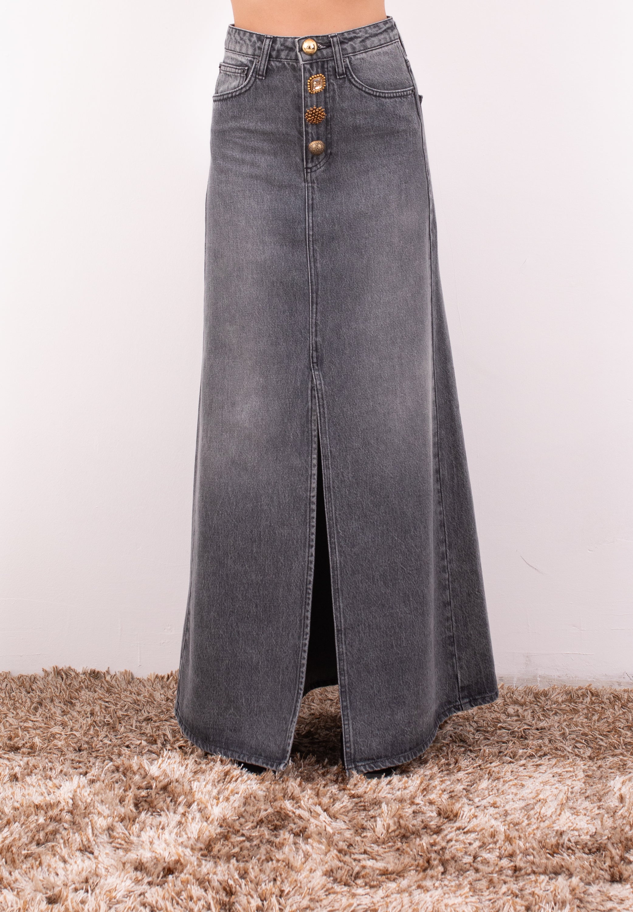 Gonna denim nero svasata con bottoni gioiello Vicolo