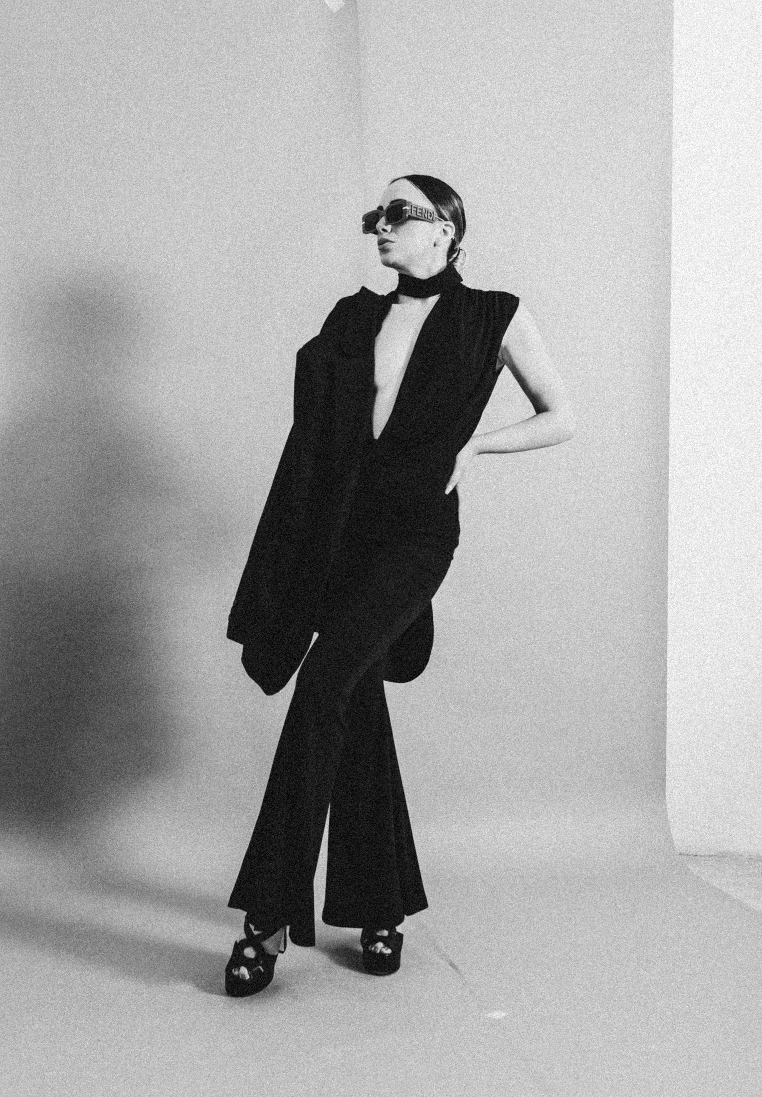 Top Imperial Incrociato – Scollo a V Profondo e Drappeggio Anterioriore