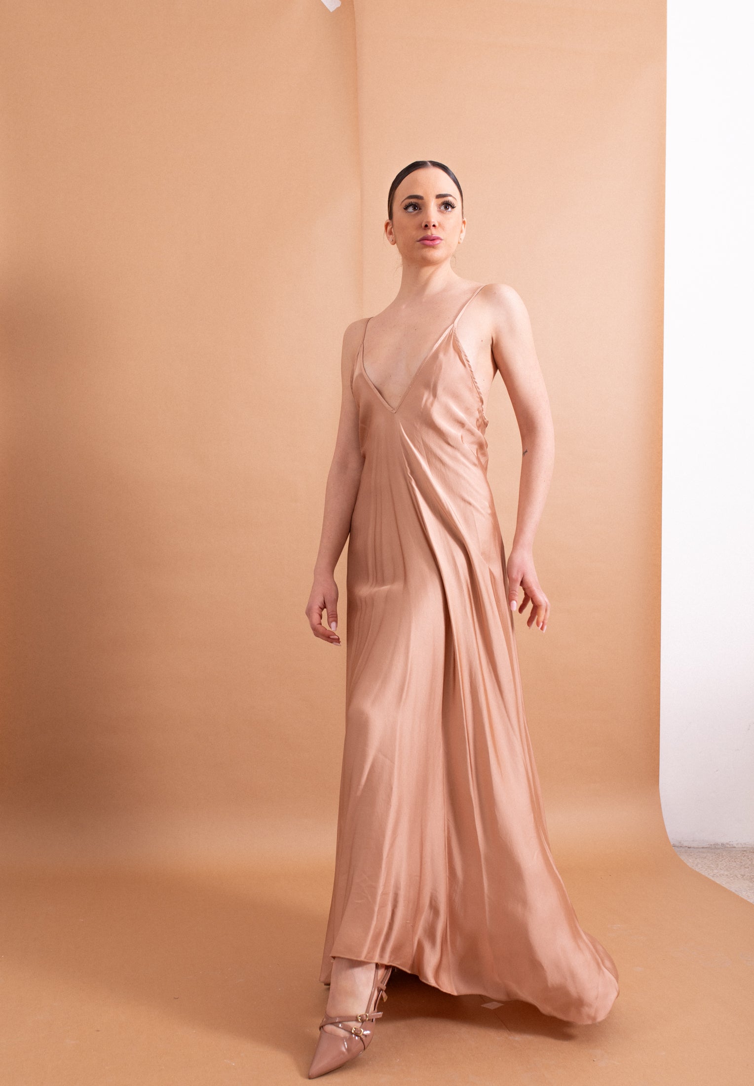 Abito Haveone Nude in Viscosa – Linea Sirena e Bretelline Sottili