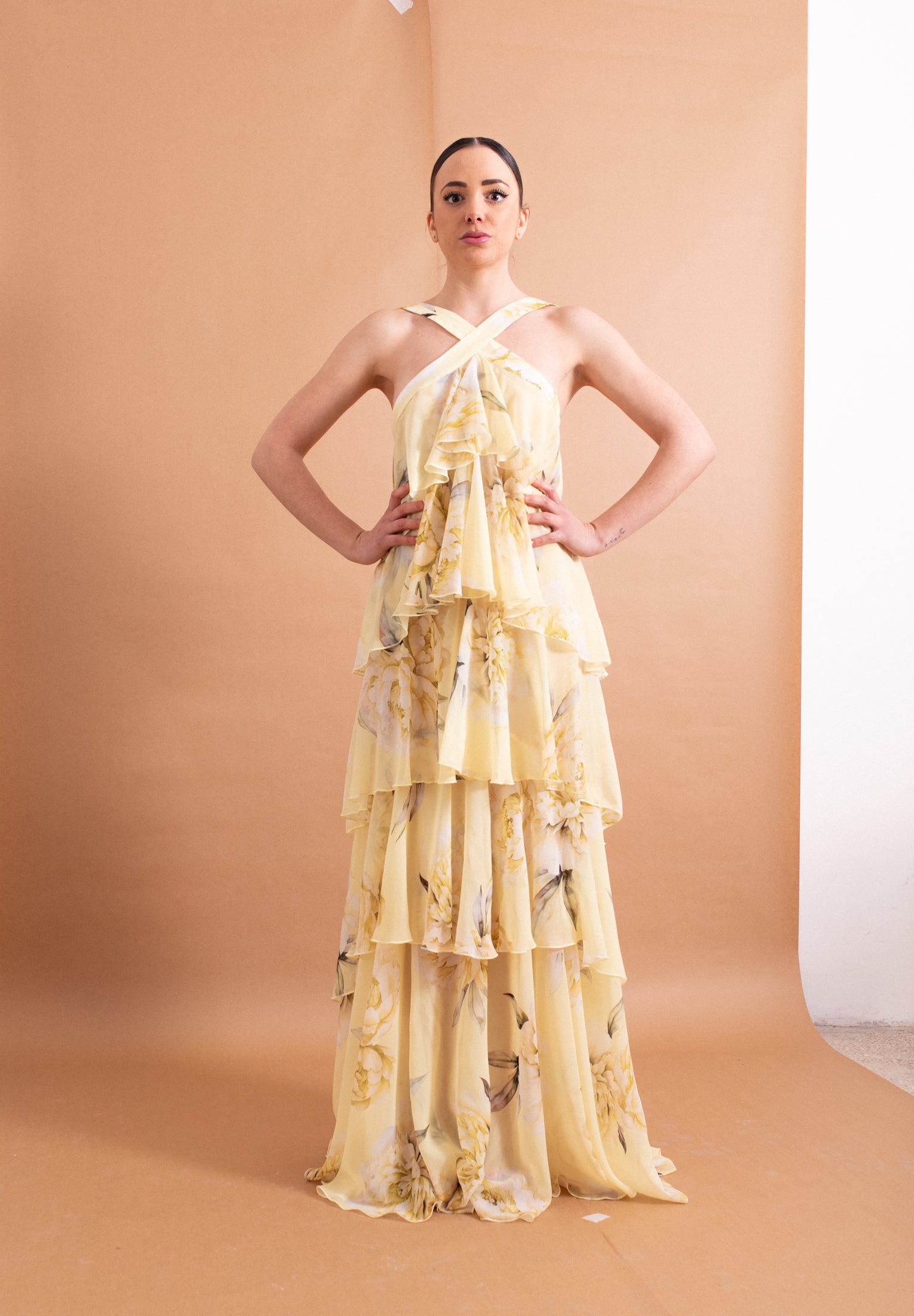 Abito Lungo Peony Silence Limited Giallo – Esplosione Floreale e Fascino Boho-Chic