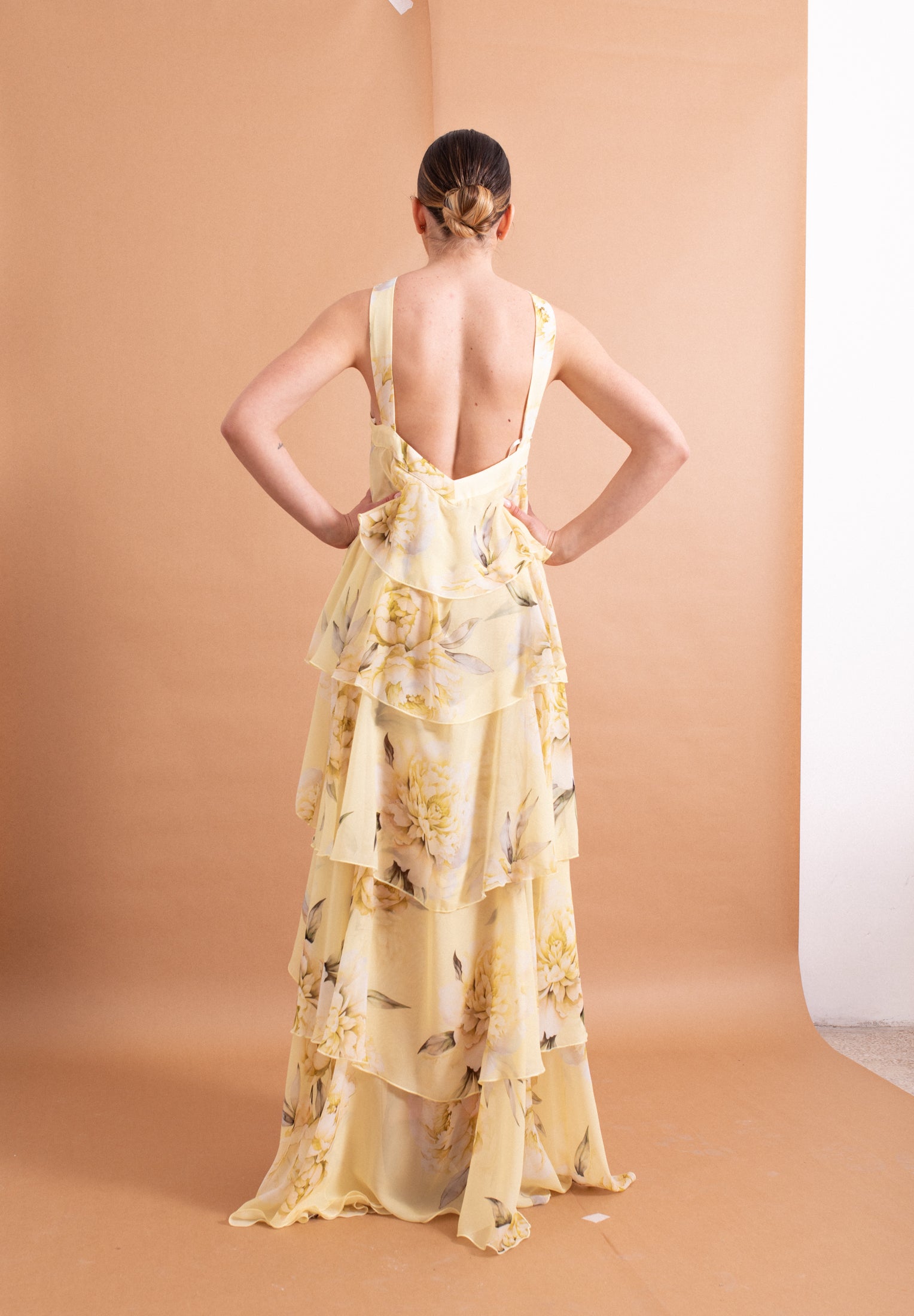 Abito Lungo Peony Silence Limited Giallo – Esplosione Floreale e Fascino Boho-Chic