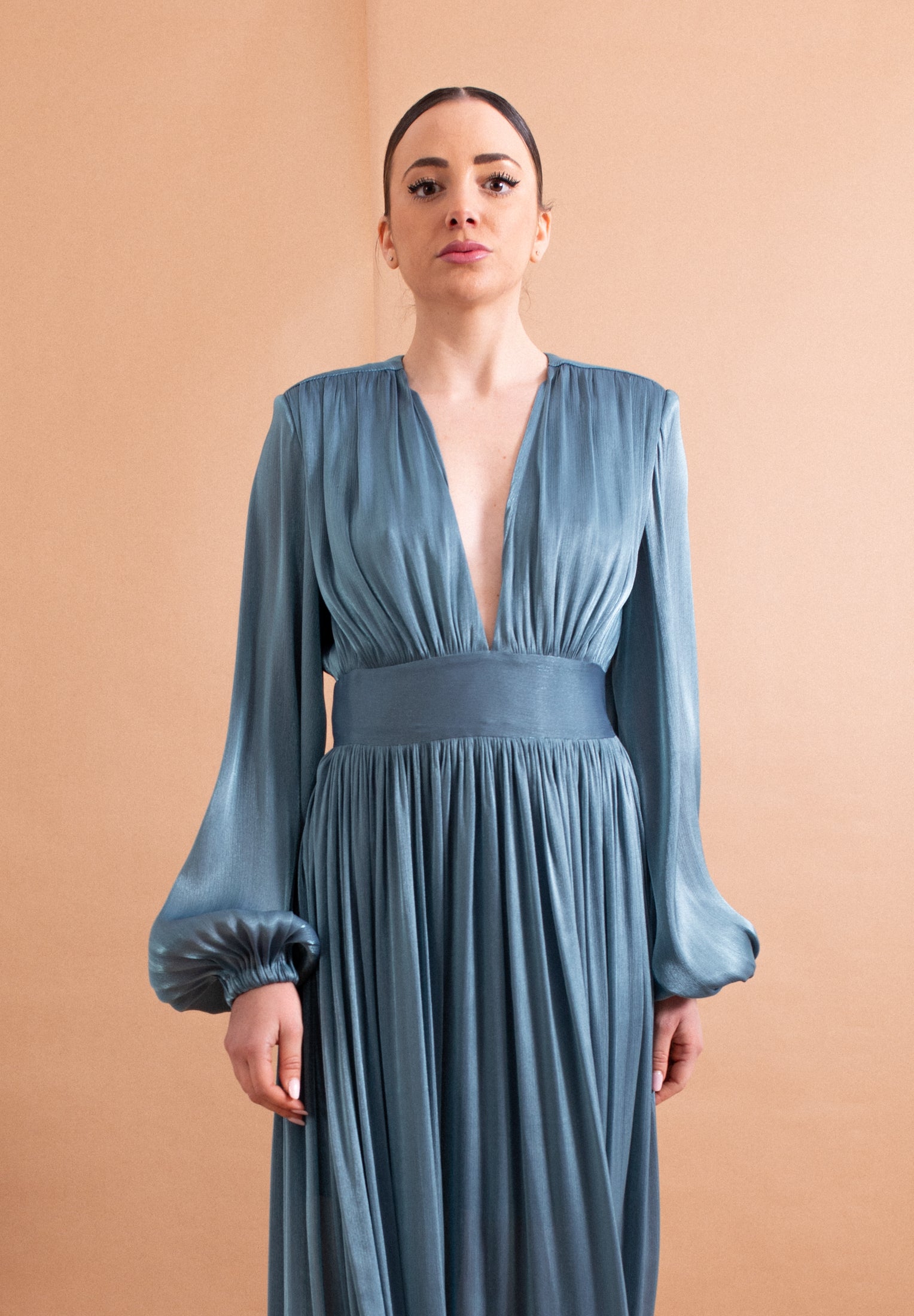 Abito Silence Limited Imperial Celeste – Eleganza Regale e Fascino Etereo
