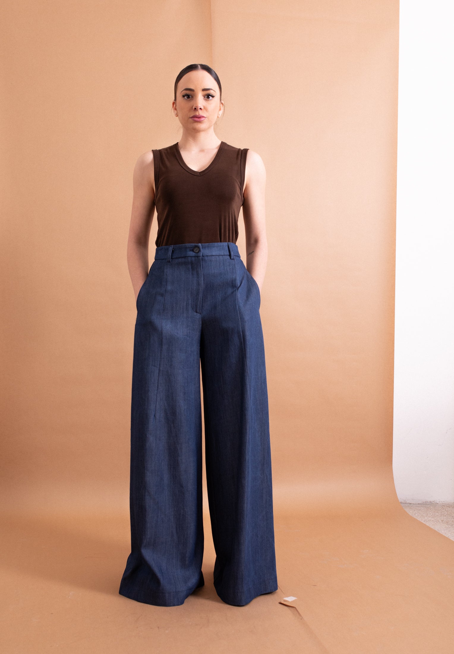 Pantaloni Palazzo Imperial – Vita Alta e Gamba Ampia per una Silhouette Slanciata