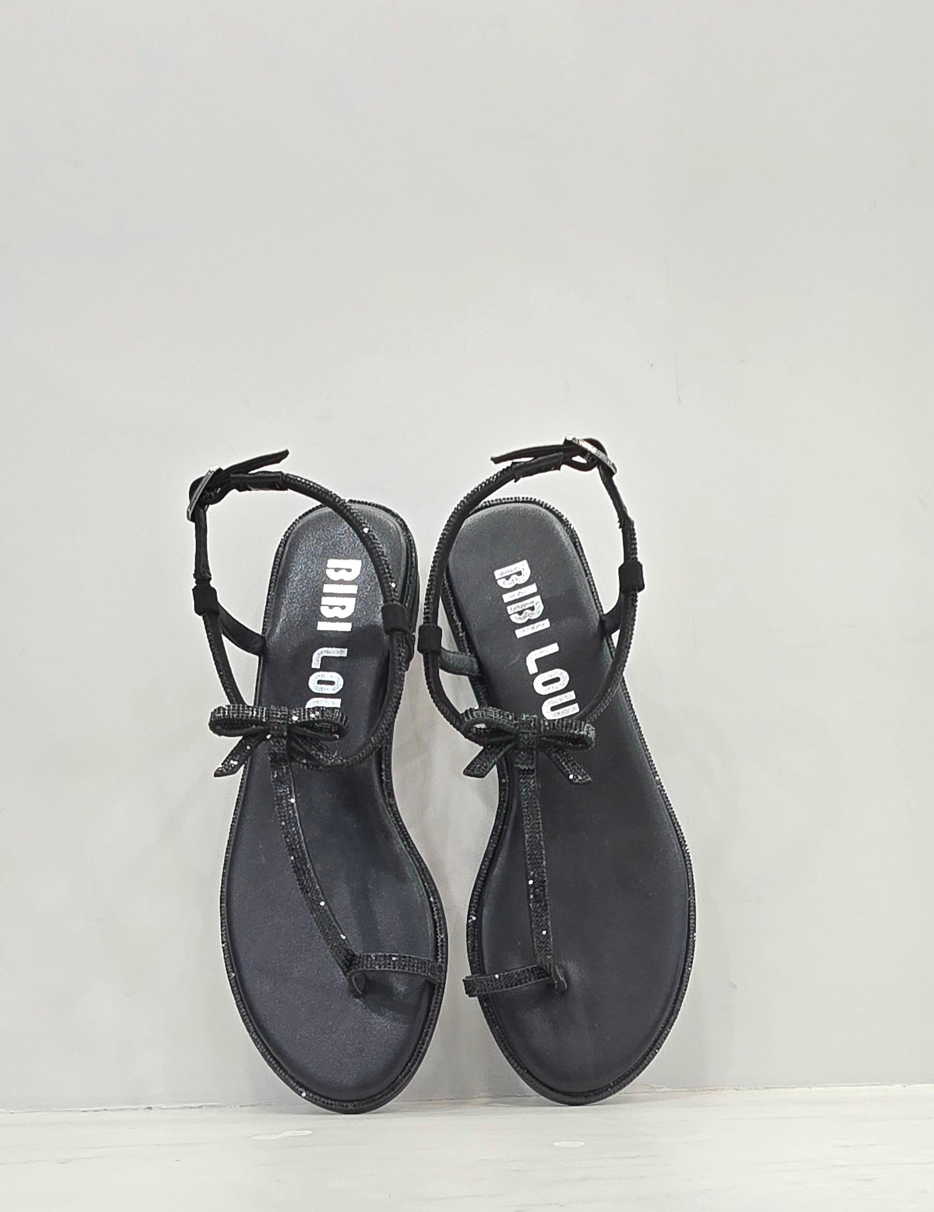 Infradito flat nero, con strass e fiocchetti Bibi Lou