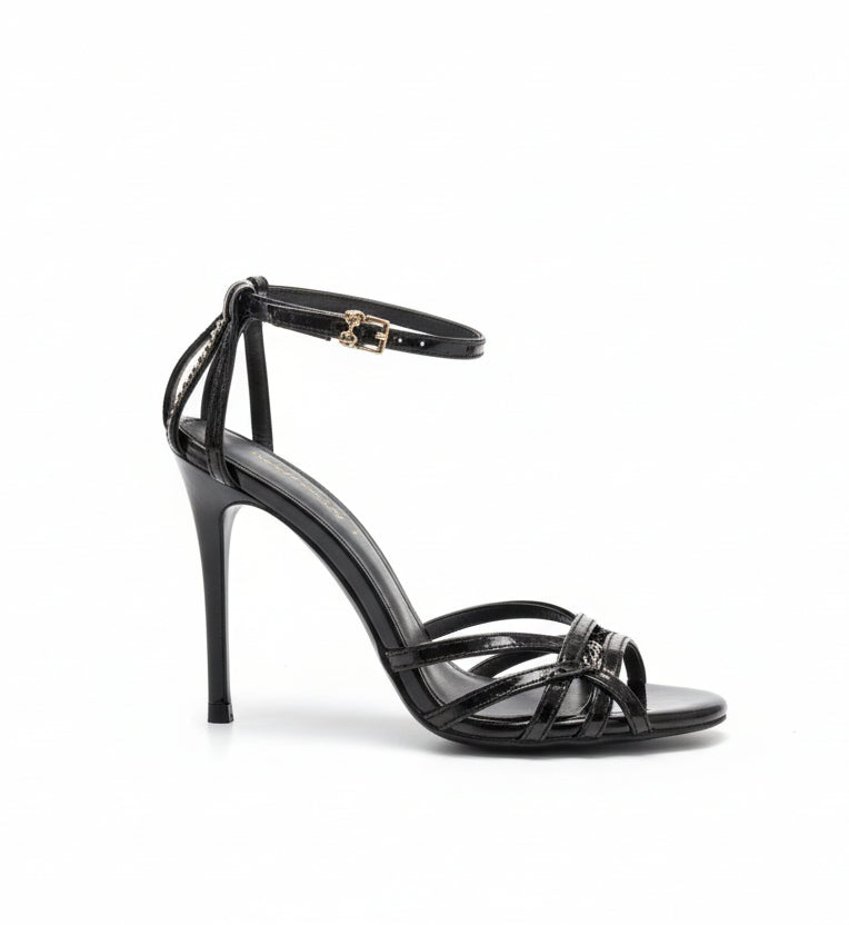 Sandalo Sergio Levantesi Roberta6 Nero – Eleganza Intramontabile in Vernice