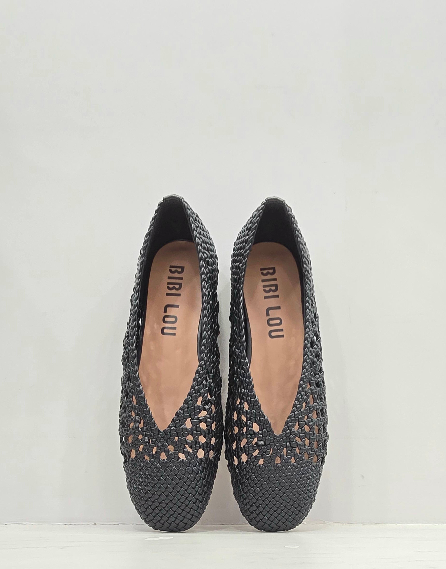 Ballerina nera in pelle intrecciata, con scollo a V Bibi Lou
