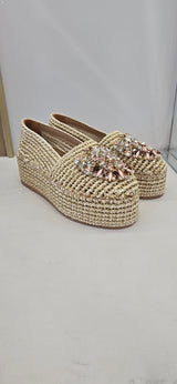 Espadrilles in rafia naturale bianca e lurex oro con accessorio gioiello Fiorina