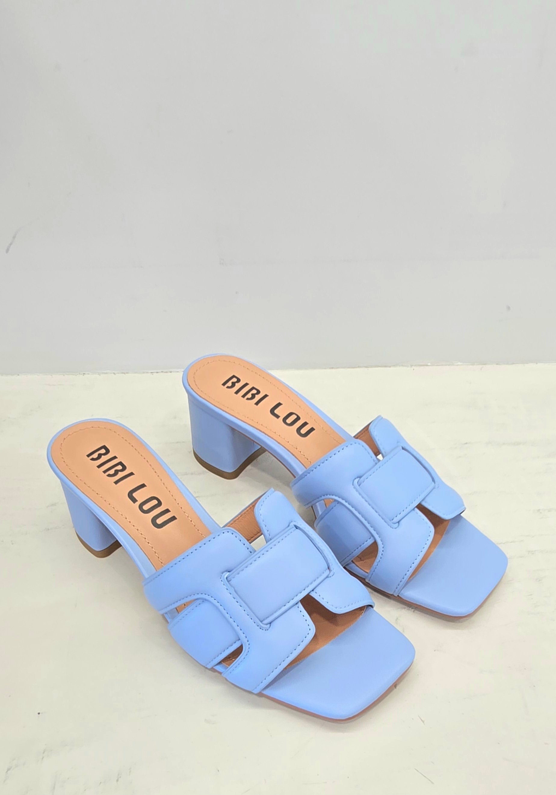 Ciabatta con tacco 5 cm avorio, fascia intrecciata Bibi Lou