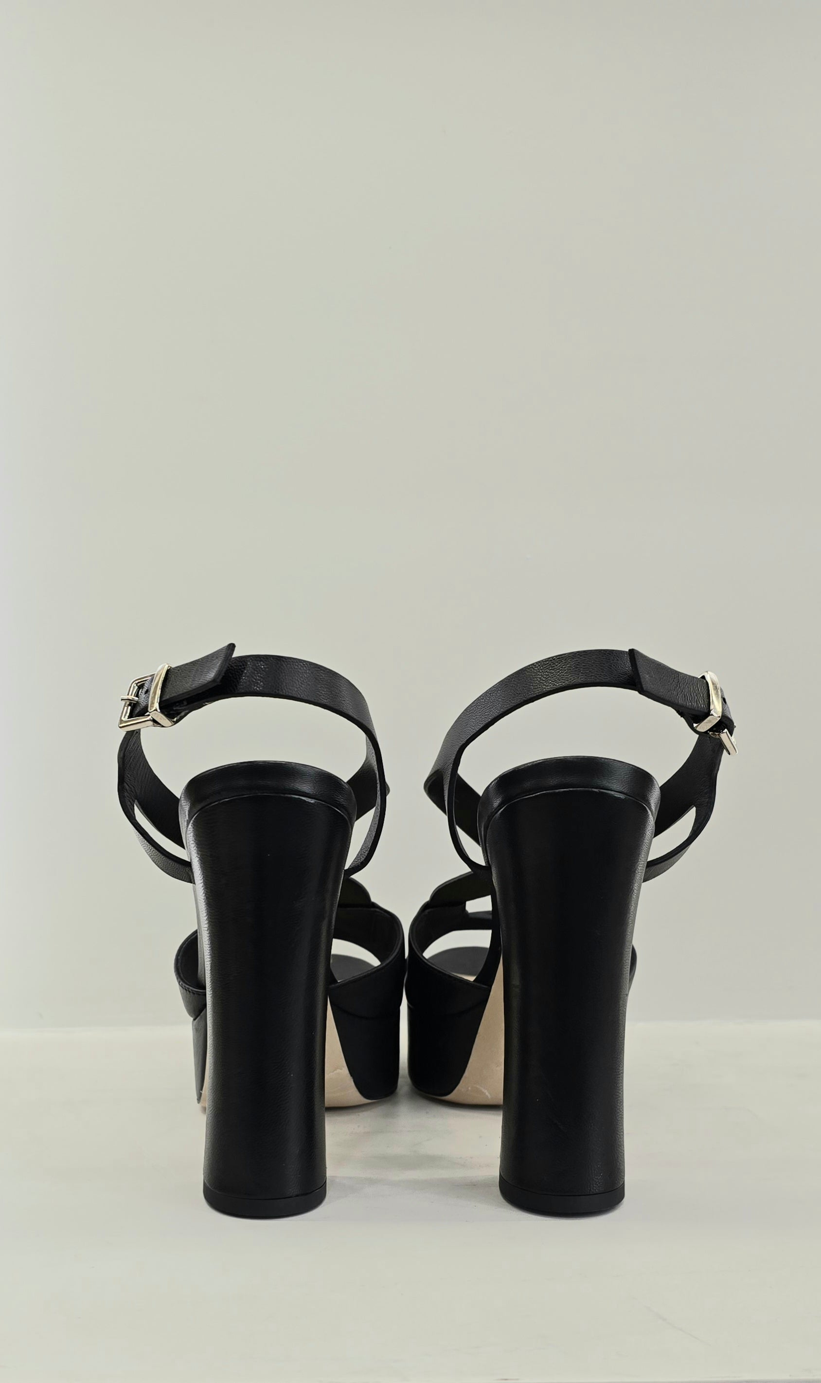 Sandali Chantal in Pelle Nera con Tacco Alto – Sandalo Sabot con Fascia Incrociata e Plateau