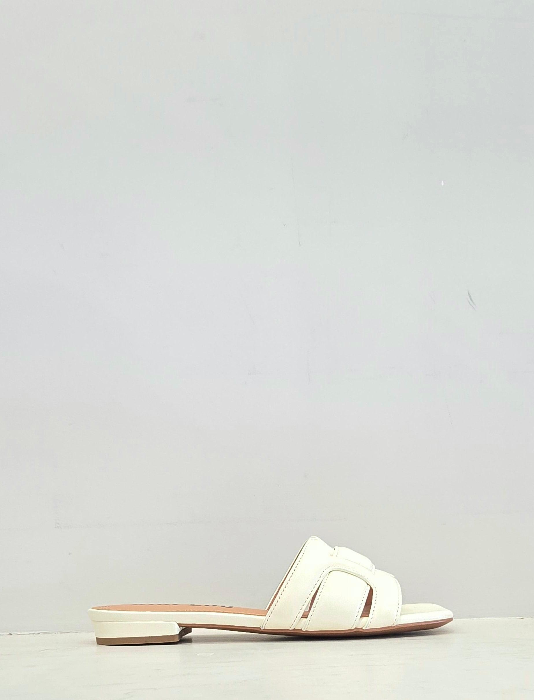 Ciabatta flat avorio fascia intrecciata Bibi Lou