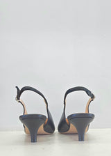 Slingback  in pelle nera scollo a V Bianca Di