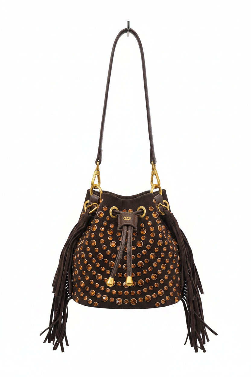Borsa Secchiello La Carrie Andromeda in Camoscio Marrone – Borsa a Spalla con Borchie e Strass